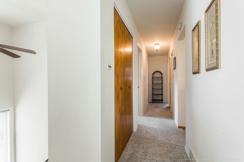 452 Aztec Dr, Carol Stream IL  60188-1586 exterior