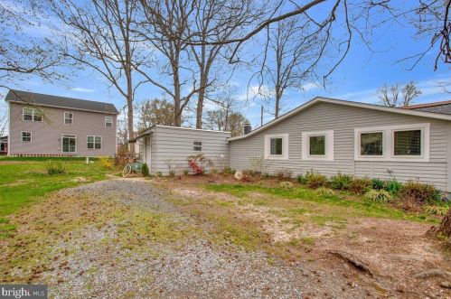 4726 Idlewilde Rd, Shady Side MD  20764-9766 exterior