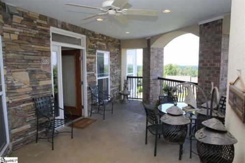 228 Rocky Top Dr, Greenville, SC 29615-4980