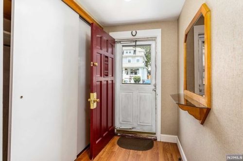 140 Beechwood Ave, Bogota, NJ 07603-1631