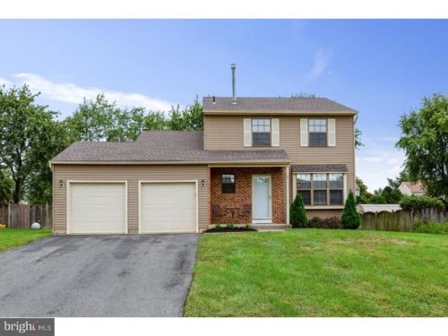 23 Berwick Ln, Erial, NJ 08081-3027