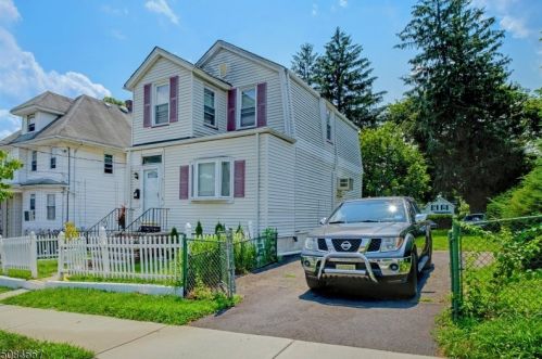 32 Kirk St, Town Center, NJ 07052-5906