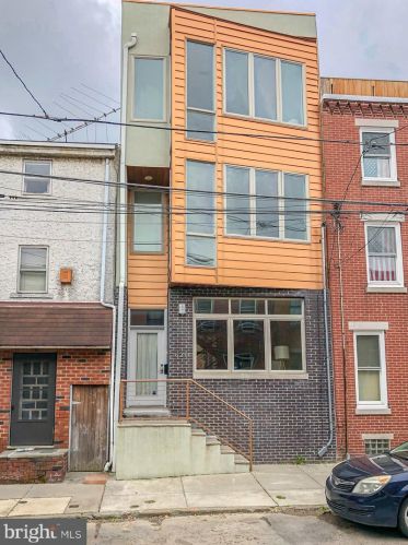 626 Belgrade St, Philadelphia, PA 19125-2729