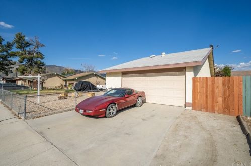 835 Camino Los Banos, San Jacinto, CA 92583-4870