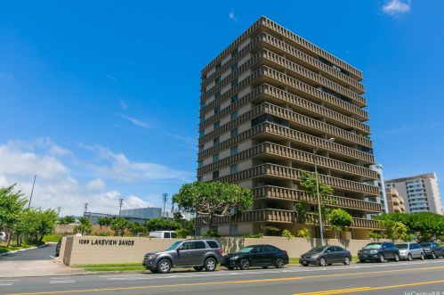 1099 Ala Napunani St, Honolulu HI  96818-1760 exterior