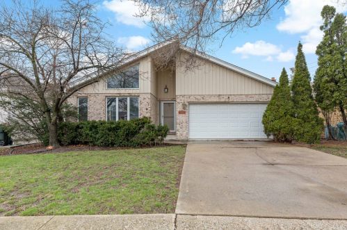 4504 Oak Ave, Brookfield, IL 60513-2406