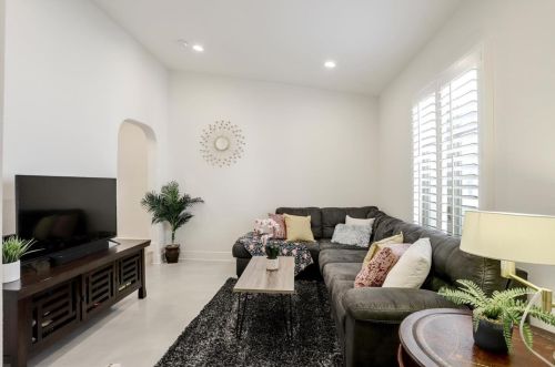1274 Dahlia Loop, San Jose, CA 95126-5207