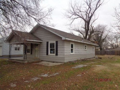 3015 Mascot Ave, Wichita, KS 67204-4405