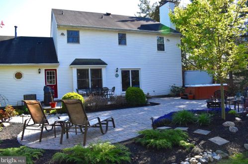 114 Cider Press Dr, Harrison Township, NJ 08062-9484