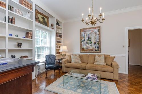 31 Mooregate Sq, Atlanta GA  30327-1539 exterior