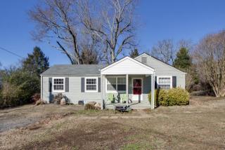 804 Tennessee Ave, Athens, TN 37303-2636
