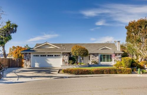 1430 Orangetree Ct, Encinitas, CA 92024-4127
