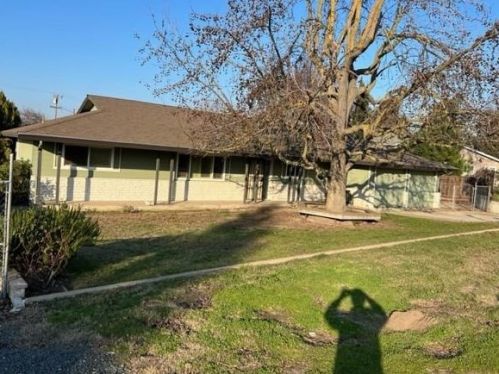2906 Tioga Ave, Valley Home, CA 95361-8036