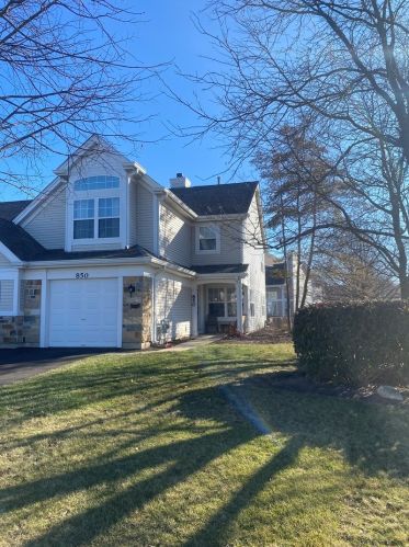 850 Pembrook Ct, Carol Stream, IL 60188-3075