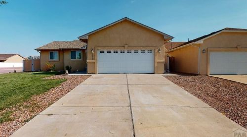 2402 Inspiration Ln, Pueblo, CO 81008-2848