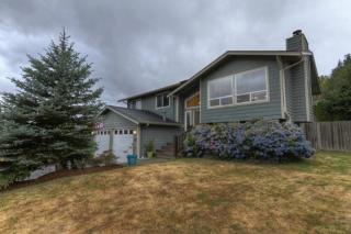 2142 Robyn Dr, Ferndale, WA 98248-9246