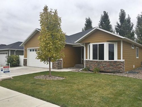 2013 23rd St, Williston ND  58801-3141 exterior