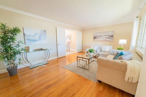2224 Petersburg Dr, Milpitas, CA 95035-6656