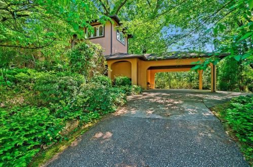 899 Cumberland Rd, Atlanta GA  30306-3213 exterior