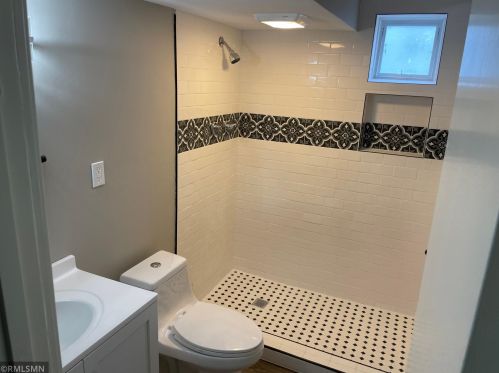 10641 Wren St, Minneapolis MN  55433-4026 exterior