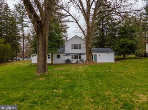 15 Delaware Ave, Trenton NJ  08628-2002 exterior