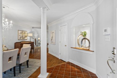 19 Lullwater Est, Atlanta, GA 30307-1279