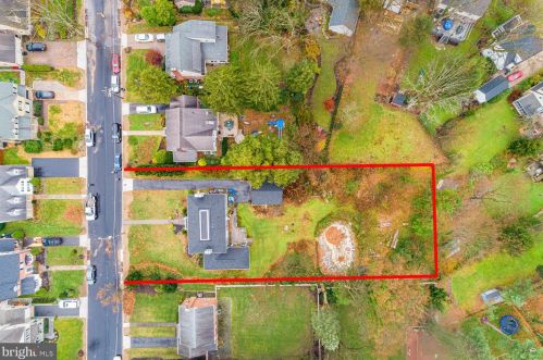 123 Hinchman Ave, Tavistock, NJ 08033-2725