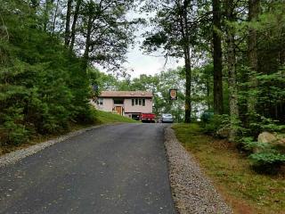 922 Carrs Trl, Coventry, RI 02827-1823