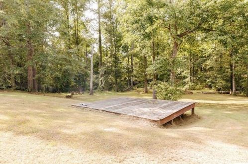 1565 Hwy 138, Stockbridge GA 30281-2812 exterior