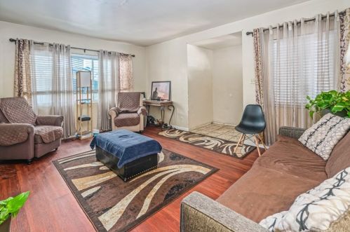 15232 Mckinley Ave, Compton, CA 90220-2521