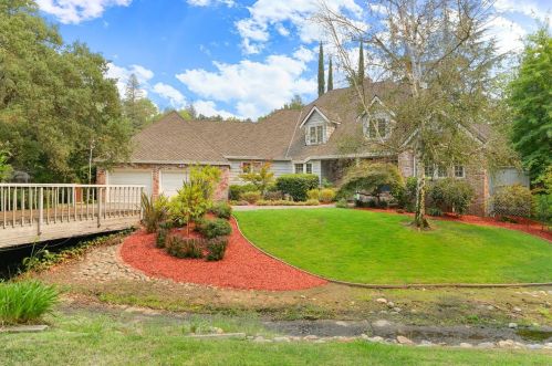 4505 Woodmont Ct, Fair Oaks, CA 95628-5738