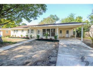 3600 Academy Dr, Metairie LA  70003-1611 exterior