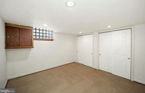 8009 Glenside Dr, Silver Spring MD 20912-7327 exterior