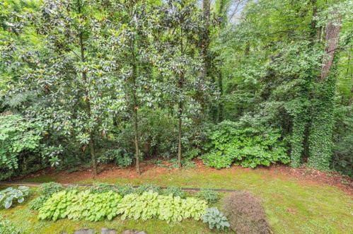 152 Burdette Rd, Atlanta GA  30327-4804 exterior