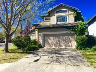 8501 Planetree Dr, Windsor, CA 95492-8117