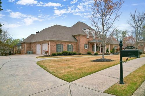 2568 Sagebrush Trl, Buford, GA 30519-9201
