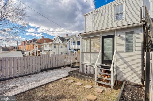 444 Lincoln St, York PA  17401-2952 exterior