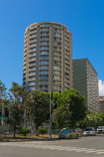 750 Amana St, Honolulu HI  96814-5025 exterior