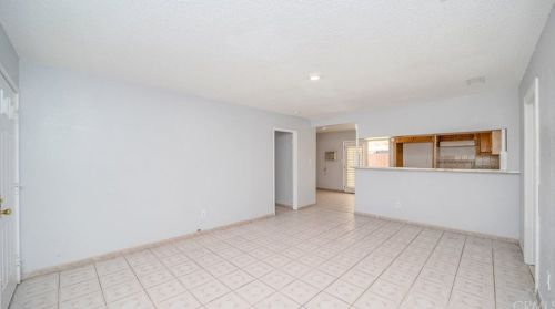 3844 Lofton Pl, Riverside CA  92501-1810 exterior