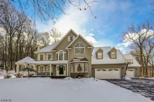 14 Kroghs Ln, Sparta, NJ 07871-3444