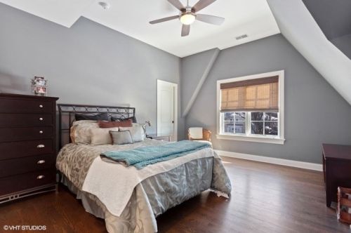 26 Golf Ave, Willowbrook IL  exterior