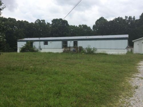 105 Tammy Ln, Hohenwald, TN 38462-3211