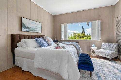 3809 Tantalus Dr, Honolulu HI  96813-1203 exterior