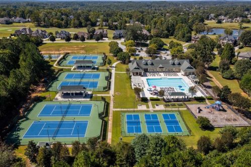 4182 Links Blvd, Jefferson GA  30549-8826 exterior