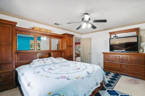 200 Blisard Rd, Webberville TX 78621-5018 exterior