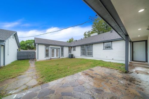 3909 Trail Lake Dr, Fort Worth TX  76109-3523 exterior