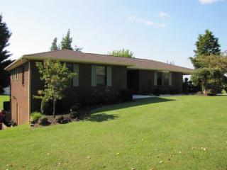 3825 Bruce St, Morristown, TN 37814-1127