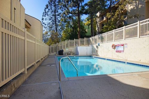 1881 Alpha Rd, Glendale CA  91208-2154 exterior