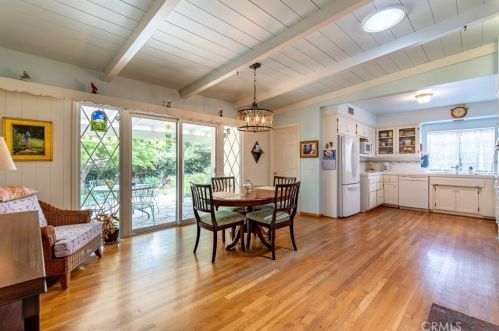 3902 Altura Ave, Glendale CA 91214-2501 exterior