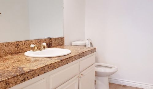 33 Valley Ter, Irvine, CA 92603-0206